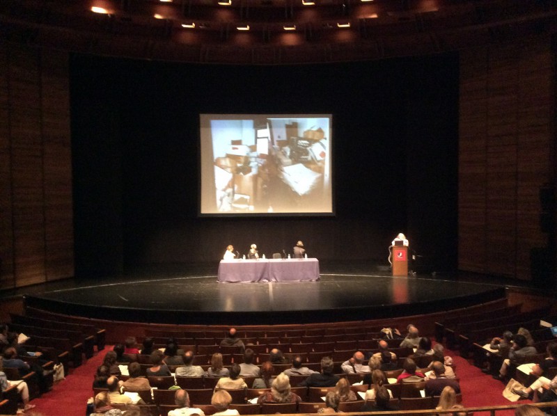 Sharon Lehner, directeur van Brooklyn Academy of Music Hamm (BAM) Archives. Zij hadden wel een archief maar het probleem was dat het een zooitje was.