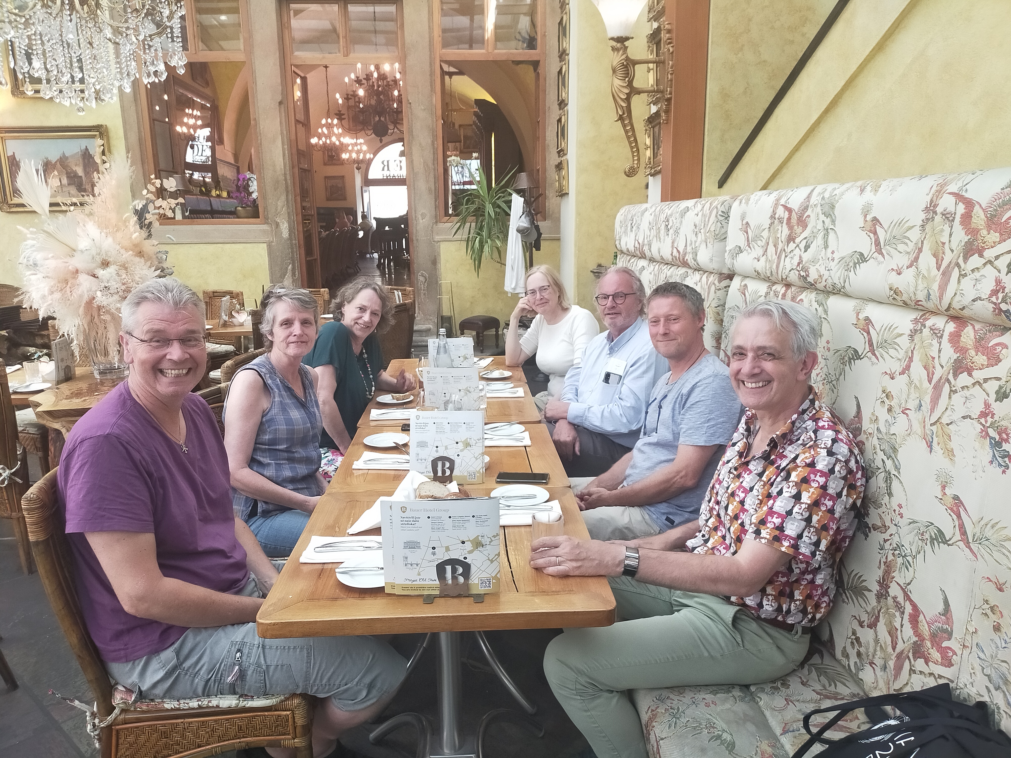 7 NVMB-leden dineren